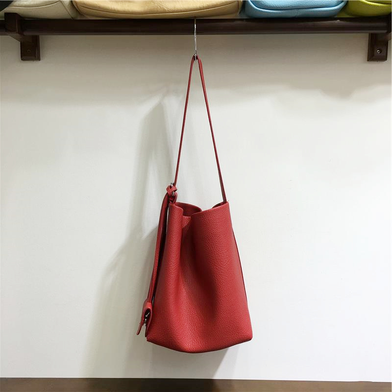 High-Quality Minimalist Lychee Pattern Women's Single Shoulder Crossbody Bucket Bag - Large Capacity Tote for Everyday Use High-Quality Minimalist Lychee Pattern Women's Single Shoulder Crossbody Bucket Bag - Large Capacity Tote for Everyday Use