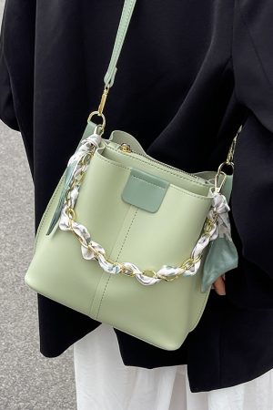 High-Quality Soft Leather Women's Shoulder Bag - Small Fragrant Wind Design, Chain Tote & Crossbody Style, Perfect for Everyday Use