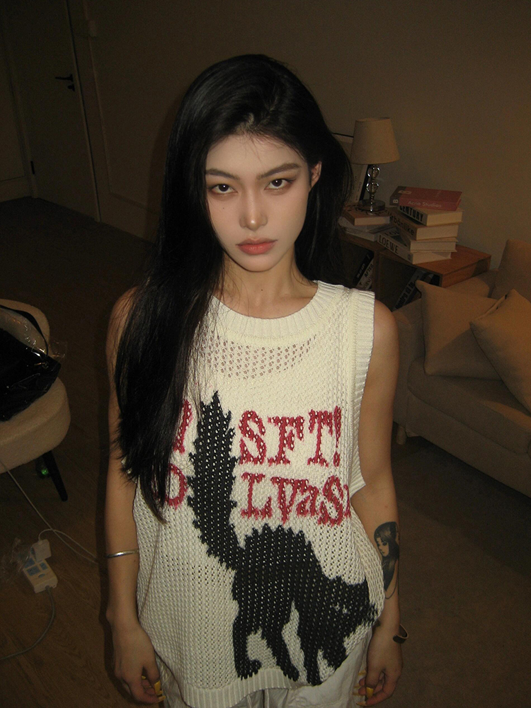 High Street Hollow-Out Vest for Women - Summer Cat Jacquard Knitted Top, Loose Hip-Hop Style, American 90s Fashion High Street Hollow-Out Vest for Women - Summer Cat Jacquard Knitted Top, Loose Hip-Hop Style, American 90s Fashion