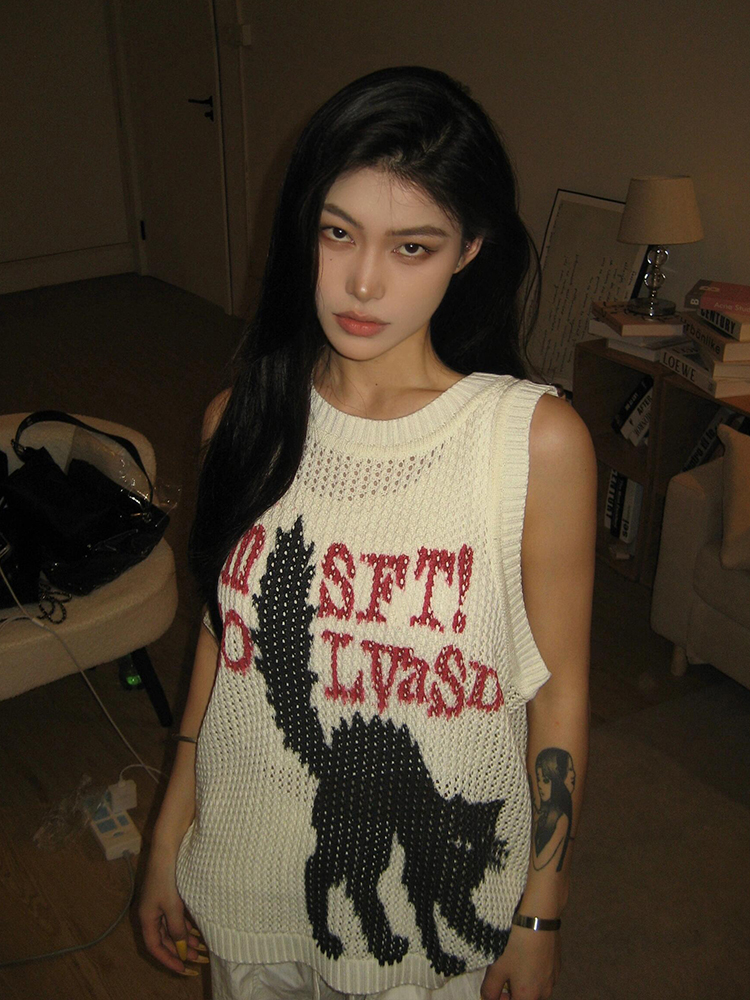 High Street Hollow-Out Vest for Women - Summer Cat Jacquard Knitted Top, Loose Hip-Hop Style, American 90s Fashion High Street Hollow-Out Vest for Women - Summer Cat Jacquard Knitted Top, Loose Hip-Hop Style, American 90s Fashion