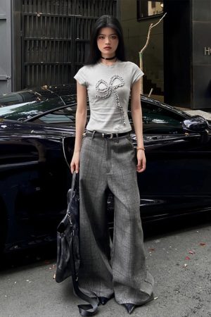 High Street Women's Summer Pleated Bow Short Sleeve Vintage Slim-Fit Top - American Style Sporty Chic Fashion