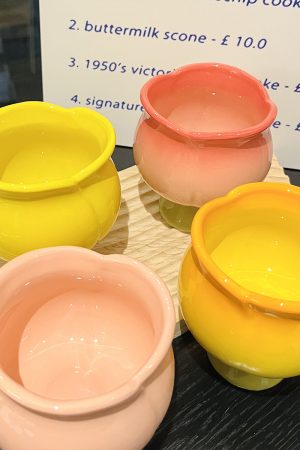 High-Value Peach Ceramic Water Cup with Spoon - Cute Girls' High-Footed Ice Cream Dessert Mug