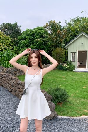 High Waist A-Line Short Skirt for Tall Women - Elegant Spring Summer Dress with Square Neck and Spaghetti Straps, Slimming Fit