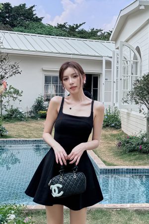 High Waist A-Line Short Skirt for Tall Women - Elegant Spring Summer Dress with Square Neck and Spaghetti Straps, Slimming Fit