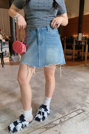 High Waist Plus Size A-Line Denim Skirt for Women - Summer 2025 Slimming Short Skirt, Trendy Casual Style