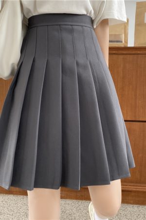 High-Waisted A-Line Pleated Skirt for Women, Plus Size Mid-Length Curvy Style, Autumn & Summer Essential