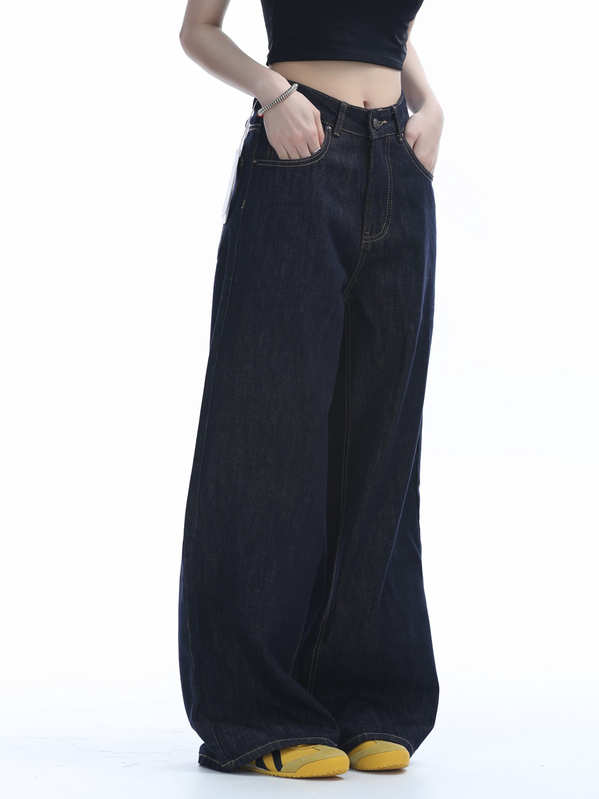 High-Waisted American Retro Wide-Leg Jeans for Women, Casual Draped Floor-Length Pants in Lazy Style High-Waisted American Retro Wide-Leg Jeans for Women, Casual Draped Floor-Length Pants in Lazy Style