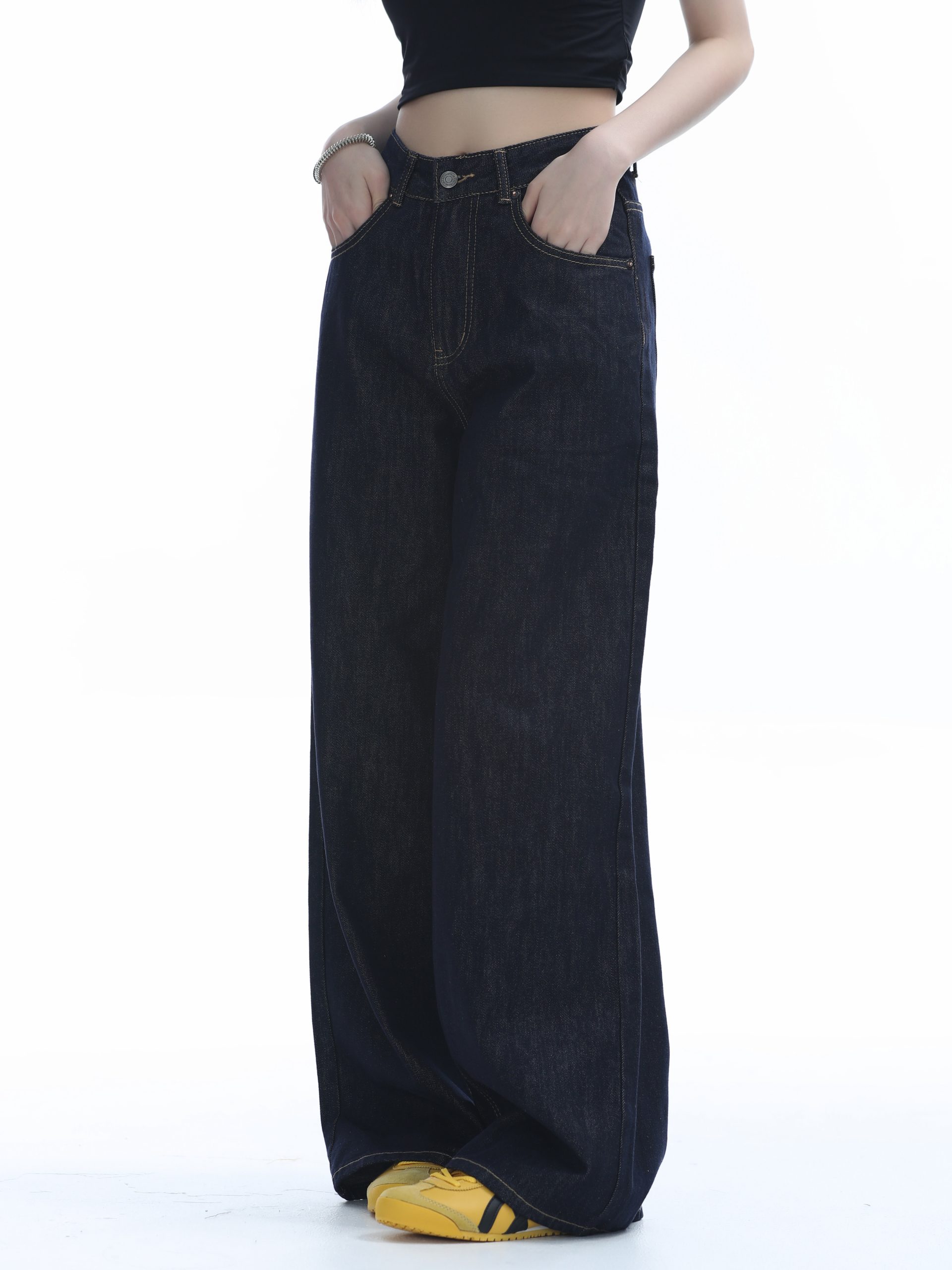 High-Waisted American Retro Wide-Leg Jeans for Women, Casual Draped Floor-Length Pants in Lazy Style High-Waisted American Retro Wide-Leg Jeans for Women, Casual Draped Floor-Length Pants in Lazy Style