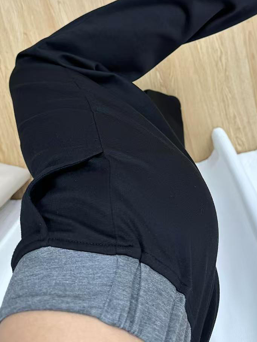 High-Waisted Black Color-Blocked Casual Sports Pants for Women, Loose-Fitting Wide-Leg Trousers for Spring 2025 High-Waisted Black Color-Blocked Casual Sports Pants for Women, Loose-Fitting Wide-Leg Trousers for Spring 2025