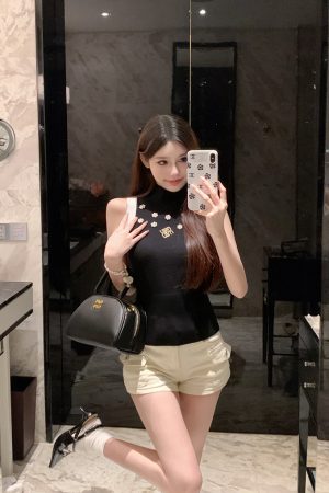 High-Waisted Denim Shorts for Women in Milk White - Slimming Hot Girl Style, Pure Desire, Trendy Summer Fashion