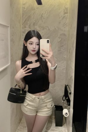 High-Waisted Denim Shorts for Women in Milk White - Slimming Hot Girl Style, Pure Desire, Trendy Summer Fashion