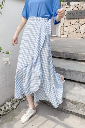High-Waisted Irregular A-Line Plaid Skirt for Women with Curvy Hips and Thighs - Summer Fashion Essential