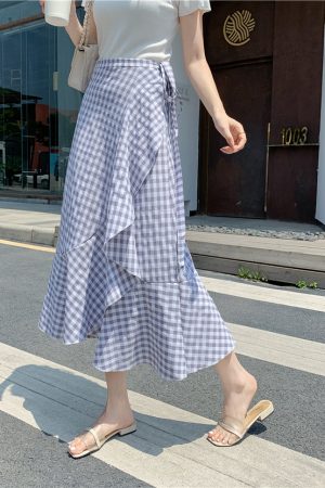 High-Waisted Irregular A-Line Plaid Skirt for Women with Curvy Hips and Thighs - Summer Fashion Essential