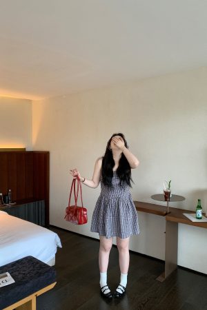 High-Waisted Plaid Dress with Backless Bow, French Vintage Romantic Style, Carefree Fit, Perfect for 90s and Y2K Fashion Lovers