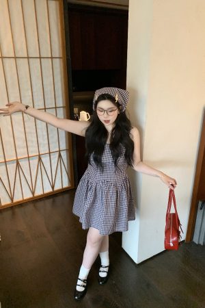 High-Waisted Plaid Dress with Backless Bow, French Vintage Romantic Style, Carefree Fit, Perfect for 90s and Y2K Fashion Lovers