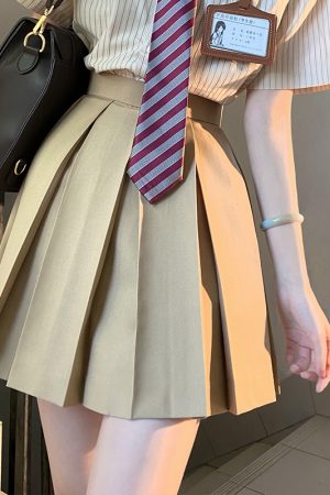 High-Waisted Pleated JK Uniform Skirt in Plaid - Solid Color Basic Style, Authentic 90s-Inspired Pudding Bear Aesthetic