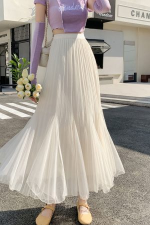 High-Waisted Retro Apricot Tulle Mermaid Skirt for Women, Fluffy A-Line with Draping Effect, Irregular Design, Slimming Fit