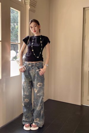 High-Waisted Retro Printed Wide-Leg Jeans for Women - Lightweight Draped Floor-Length Pants for Tall Individuals