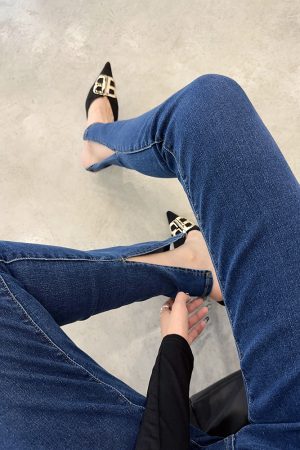 High-Waisted Slim-Fit Stretchy Skinny Jeans with Side Slits for Women - Lightweight Fabric, Perfect for Autumn and Spring