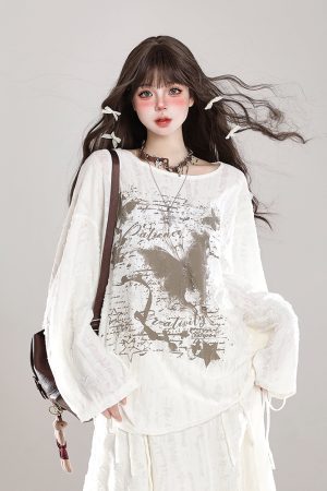 Holey Relaxed Long-Sleeve T-shirt for Women - Wasteland Style Spring Chic Sun Protection Loose Cover-Up Top