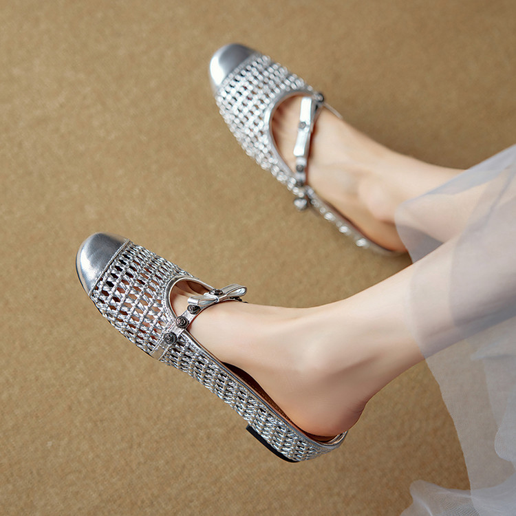 Hollow Open-Toe Sandals for Women - Breathable Bowknot Half Slippers, Fashionable and Versatile Summer Footwear Hollow Open-Toe Sandals for Women - Breathable Bowknot Half Slippers, Fashionable and Versatile Summer Footwear