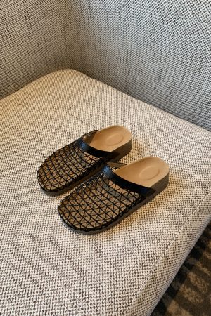 Hollow Thick-Soled Slip-On Sandals for Women - Fishing Net Bag Head, Summer 2025 Outdoor Style