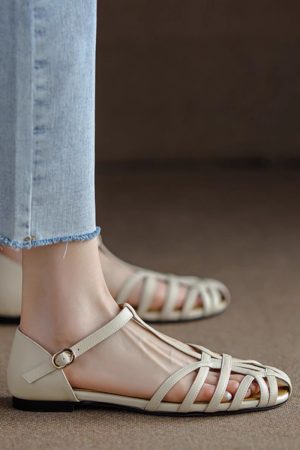 Hollow Woven Flat Roman Sandals for Women - Retro Summer Baotou Style, Italian Corso Venezia Inspired