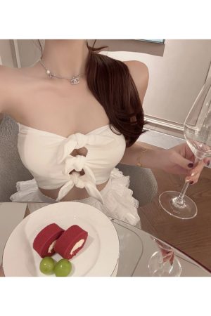 Hollowed-Out Slim Short Vest Top - Trendy Y2K Style Sleeveless Crop Top for Women