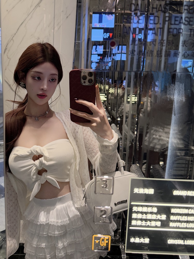 Hollowed-Out Slim Short Vest Top - Trendy Y2K Style Sleeveless Crop Top for Women Hollowed-Out Slim Short Vest Top - Trendy Y2K Style Sleeveless Crop Top for Women