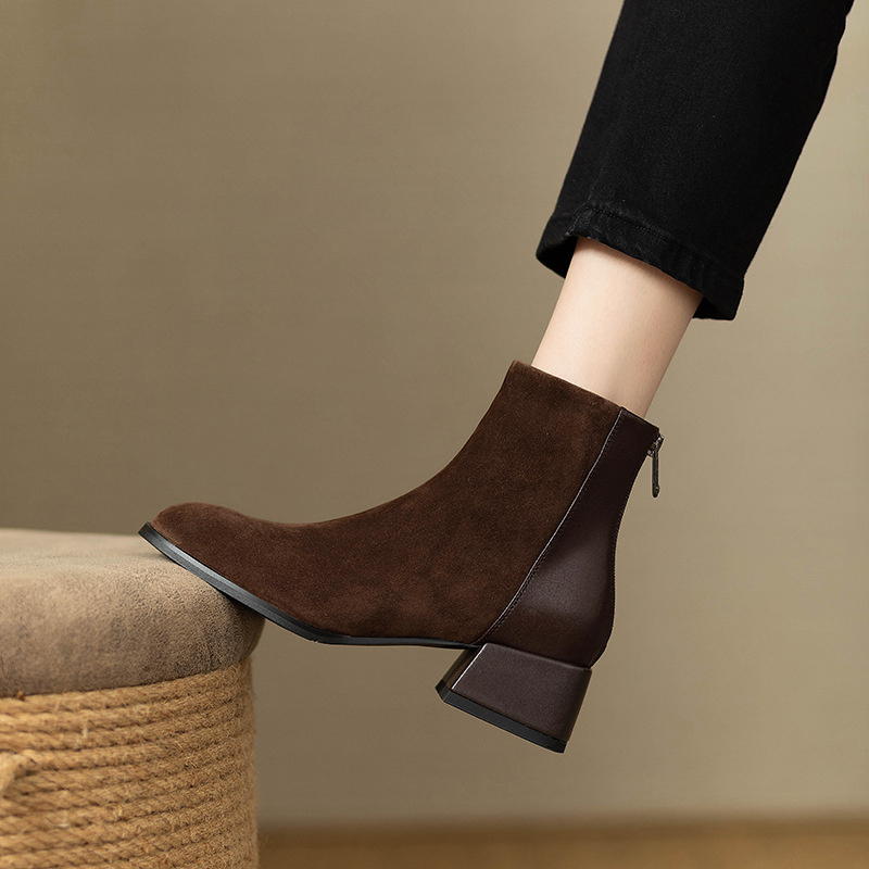 Italian Designer Vintage Chelsea Boots for Women - Genuine Leather Suede Chunky Heel Short Boots, Trendy Y2K Style Italian Designer Vintage Chelsea Boots for Women - Genuine Leather Suede Chunky Heel Short Boots, Trendy Y2K Style