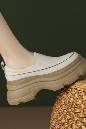 Italian-Style 8cm Soft Sole Genuine Leather Casual Thick-Soled Shoes for Ultimate Comfort