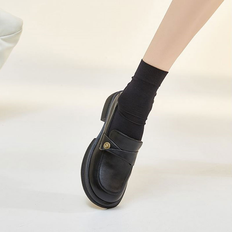 Italian-Style Genuine Leather Flat Loafers for Women - Soft-Soled Non-Fatiguing Shoes with 2.5 cm Small Gold Detail Italian-Style Genuine Leather Flat Loafers for Women - Soft-Soled Non-Fatiguing Shoes with 2.5 cm Small Gold Detail