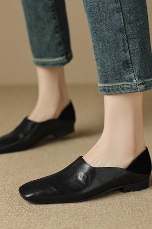 Italian-Style Genuine Leather Retro Soft-Soled Shoes - Comfortable 2 cm Heel, Fashionable and Versatile Footwear for All Occasions