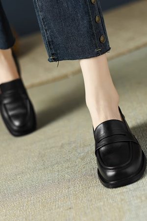 Italian-Style Genuine Leather Round-Toe Loafers - Thick-Soled Autumn Shoes for Skirts - Chic & Stylish Footwear