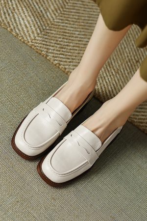 Italian-Style Genuine Leather Round-Toe Loafers - Thick-Soled Autumn Shoes for Skirts - Chic & Stylish Footwear