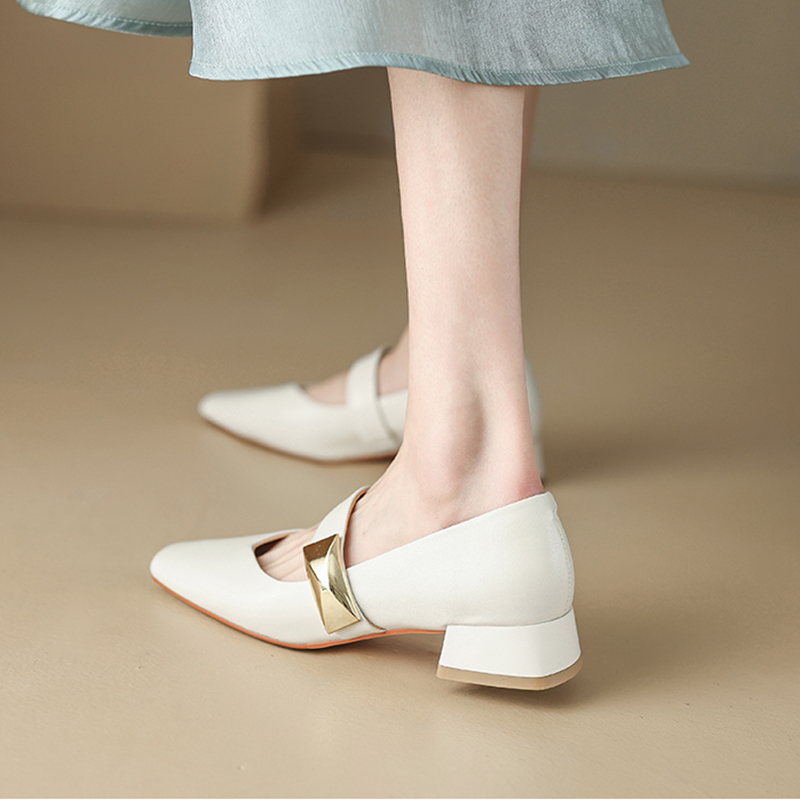 Italian-Style Genuine Leather Square Toe Flats for Women - Comfortable 3 cm Mid-Heel Soft Sole Shoes, Versatile Fashion Footwear Italian-Style Genuine Leather Square Toe Flats for Women - Comfortable 3 cm Mid-Heel Soft Sole Shoes, Versatile Fashion Footwear