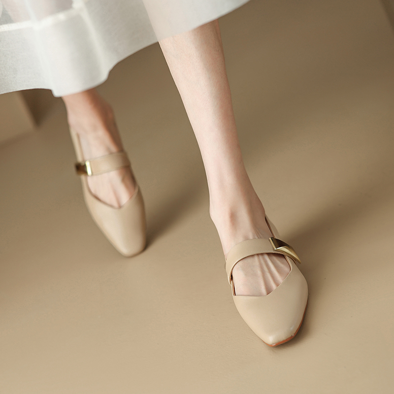 Italian-Style Genuine Leather Square Toe Flats for Women - Comfortable 3 cm Mid-Heel Soft Sole Shoes, Versatile Fashion Footwear Italian-Style Genuine Leather Square Toe Flats for Women - Comfortable 3 cm Mid-Heel Soft Sole Shoes, Versatile Fashion Footwear