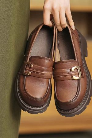 Italian-Style Soft-Soled Shoes with Metal Details â€“ Comfortable Leather Footwear for All-Day Wear