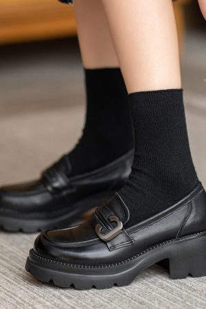 Italian-Style Soft-Soled Shoes with Metal Details â€“ Comfortable Leather Footwear for All-Day Wear