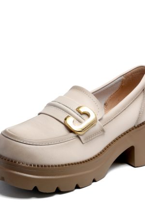 Italian-Style Soft-Soled Shoes with Metal Details â€“ Comfortable Leather Footwear for All-Day Wear
