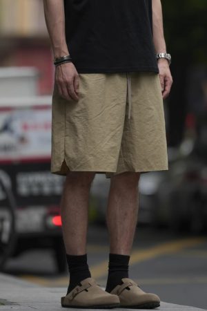 Japanese Retro Lightweight Quick-Dry Sports Shorts for Men and Women, Breathable Loose Casual Beach Five-Point Pants