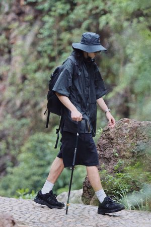 Japanese Retro Loose Mountain-Style Hooded Sun Protection Jacket with Irregular Buckle and Drawstring - Trendy Outdoor Climbing Coat