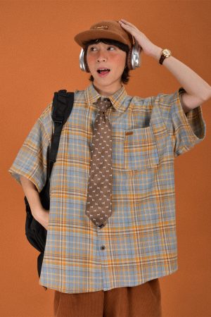 Japanese Retro Plaid Short Sleeve Shirt for Men and Women, Summer Loose Checkered Half Sleeve Top, Versatile 90s Style Fashion