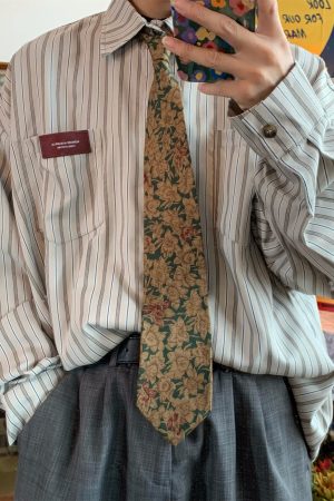 Japanese Retro Vertical Striped Long Sleeve Shirt for Autumn 2024 â€“ Loose Fit, Sun Protection, Casual Style