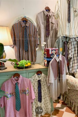 Japanese Retro Wide Bow Tie with Trendy Cartoon Print - Handmade Vintage Casual Korean Style Accessory