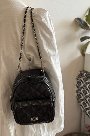 Japanese-Style Mini Backpack with High-End Quilted Chain Design, Unique Fashion Accessory for Trendy Styles