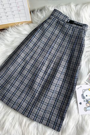Japanese Style Pleated JK Skirt - Women's High Waist Slim Short Skirt, Luo Yan Pudding Bear Design, Y2K Aesthetic