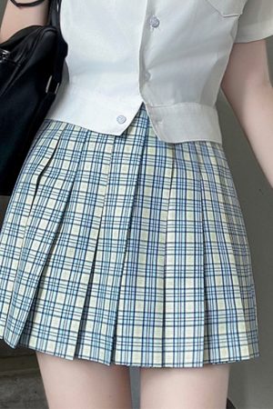 Japanese Style Pleated JK Skirt - Women's High Waist Slim Short Skirt, Luo Yan Pudding Bear Design, Y2K Aesthetic