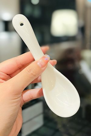 Japanese-Style Rabbit Ceramic Rice Bowl Set - 4.5-Inch Underglaze Ramen Hat Tableware for New Year Gift