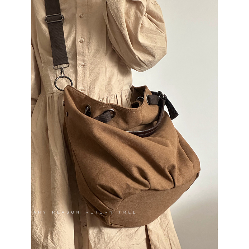 Japanese-Style Retro Canvas Bag - Large Capacity Multifunctional Shoulder Crossbody Tote for Students and Commuters Japanese-Style Retro Canvas Bag - Large Capacity Multifunctional Shoulder Crossbody Tote for Students and Commuters